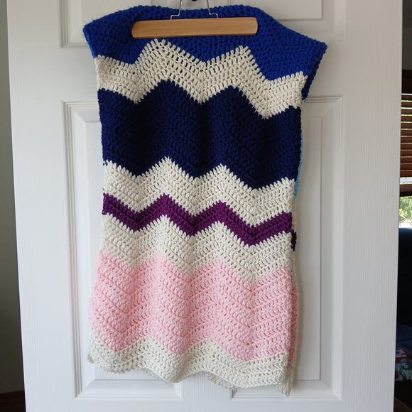 Handmade Small Crochet Afghan Throw  ~105" x 60" / 8.5 ft x 5 ft baby blanket - Picture 2 of 5